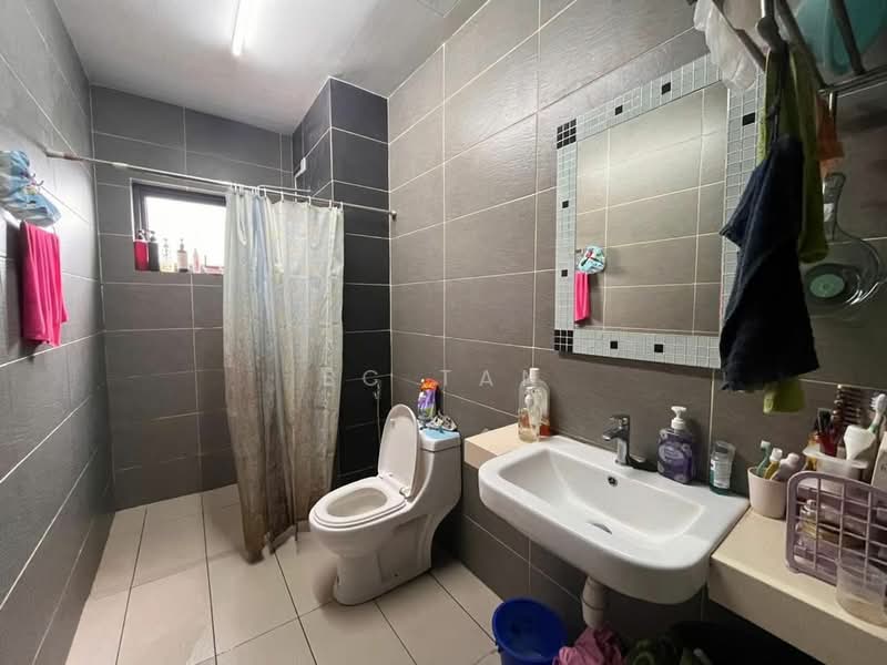 Condominium for Rent at The Henge - BC TAN - PropertyGuru.com.my