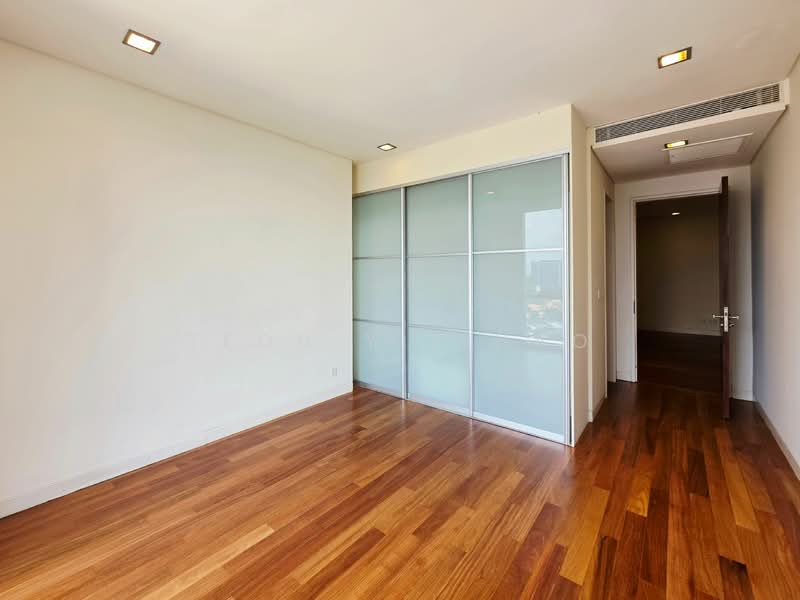 Untuk Disewa - One Menerung