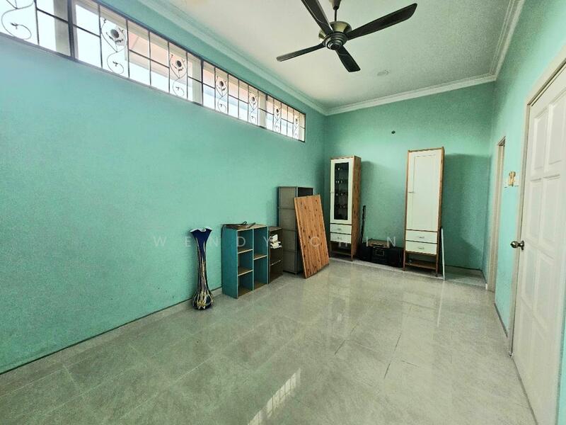 For Sale - 2.5-storey Terraced House at Taman Meranti Jaya