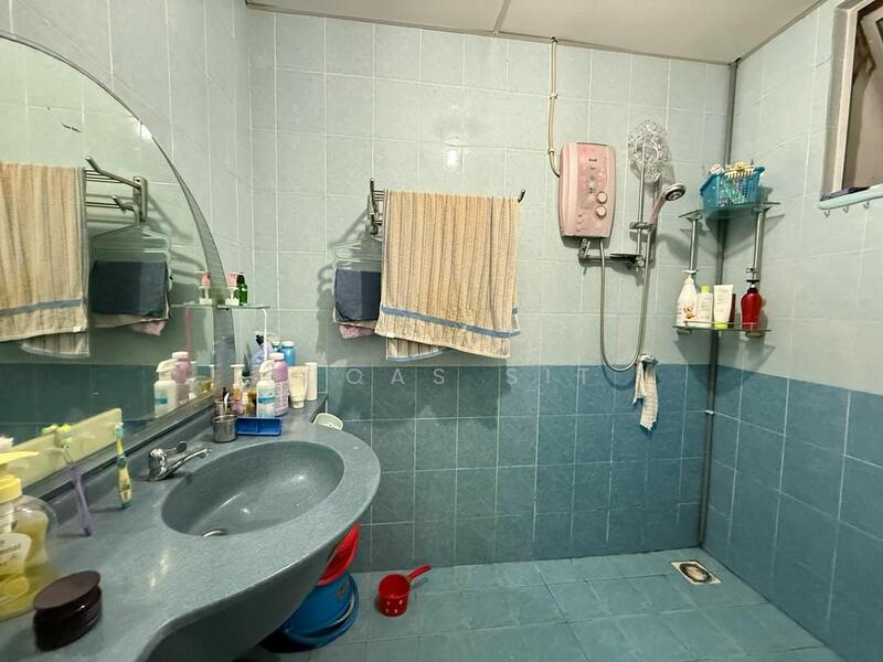 Condominium for Sale at Platinum Lake PV 10 - Lucas Sit - PropertyGuru.com.my