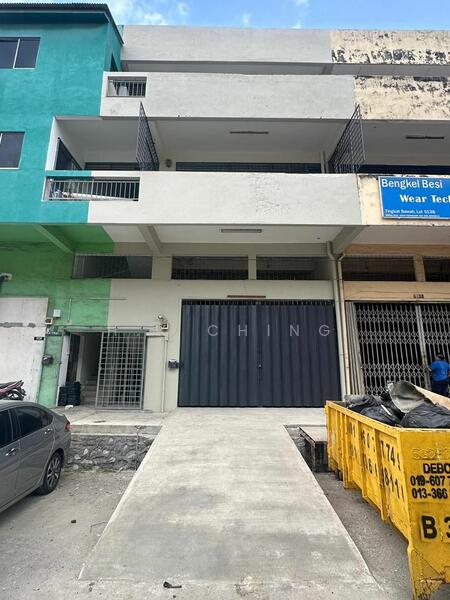 For Rent - 1.5sty Factory 24x80 Bukit Serdang Seri Kembangan