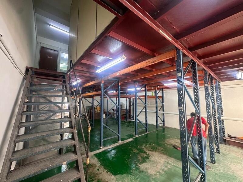 For Rent - 1.5sty Factory 24x80 Bukit Serdang Seri Kembangan