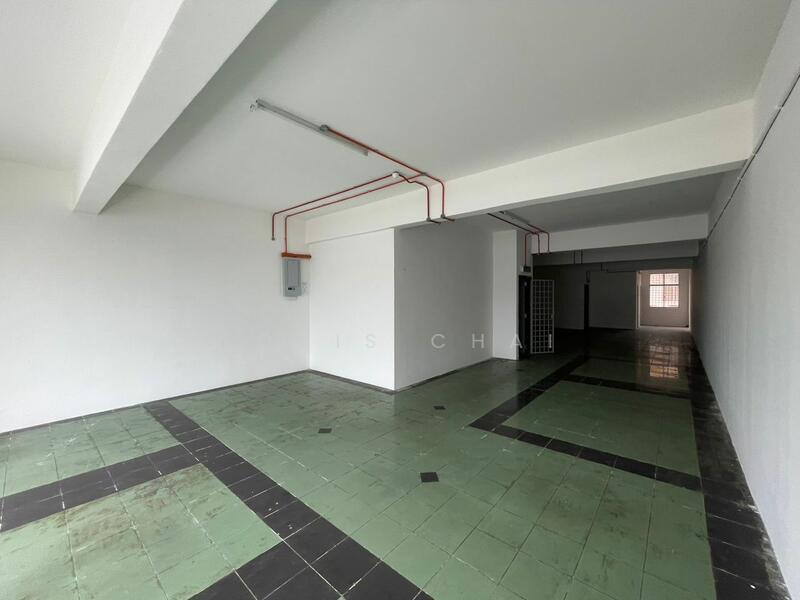For Rent - Kelana Jaya @ PJ ( 4 Storey Shop + Private Lift + Nice Spot )