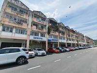 For Rent - Shop at Taman Pinggiran Putra