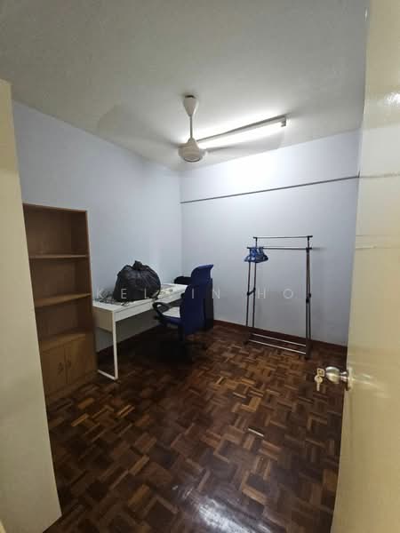 For Rent - Arena Green