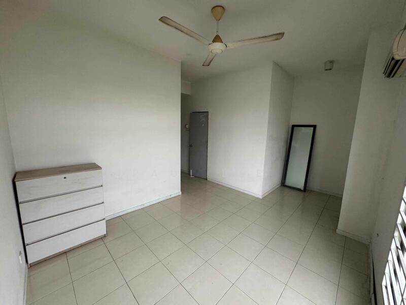 Untuk Disewa - Townhouse at Bandar Bukit Puchong 2