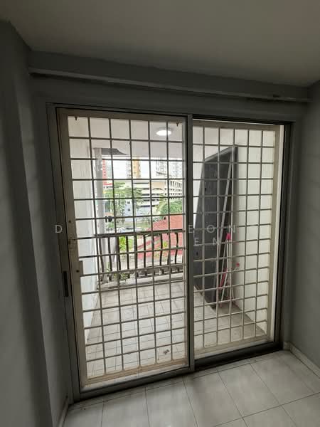 Pangsapuri untuk Dijual di Pangsapuri Sri Bandar - Dante Leong Zhenwen - Balcony - PropertyGuru.com.my