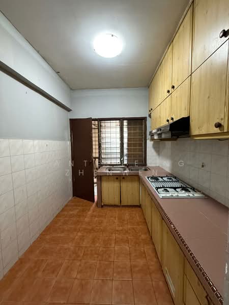 Pangsapuri untuk Dijual di Pangsapuri Sri Bandar - Dante Leong Zhenwen - Kitchen - PropertyGuru.com.my
