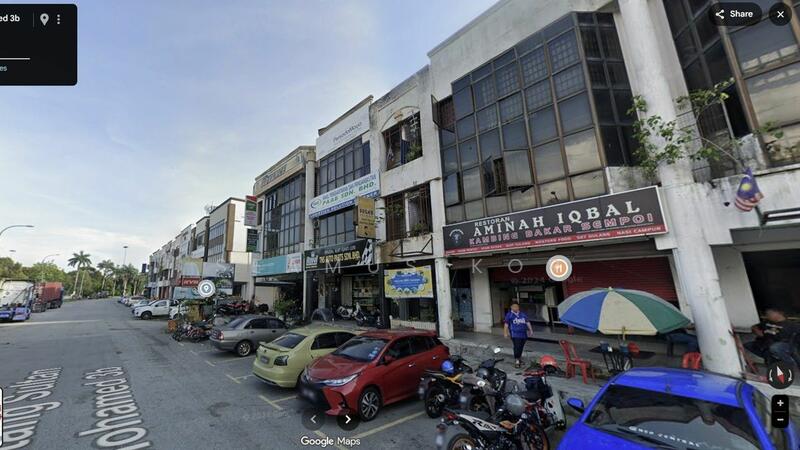 For Sale - ⭐ 3sty ⭐ Collected RM7,000 / Month ⭐ RM214 psf ⭐ Main Road Frontage ⭐
