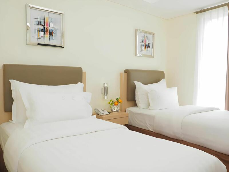 For Sale - ⭐ 3sty ⭐ Collected RM7,000 / Month ⭐ RM214 psf ⭐ Main Road Frontage ⭐