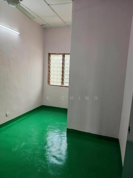 2-storey Terrace House at Taman Overseas Union (Taman Oug) untuk Untuk Disewa - RM 2,000 /bulan, Feb 2026 - PropertyGuru.com.my