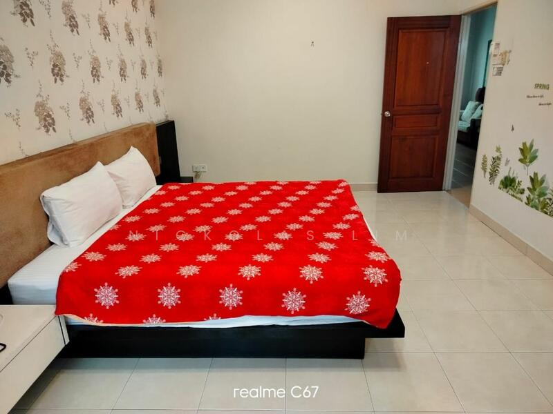 For Sale - 3-storey Terraced House at Relau