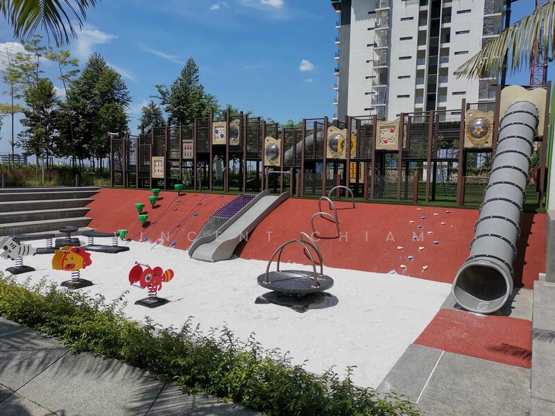 For Rent - RYAN & MIHO