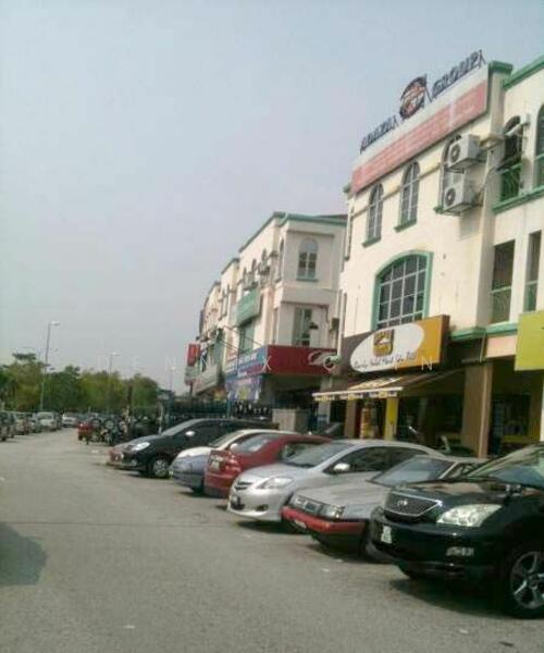 Shop / Office for Sale in Seksyen 9 (Bangi) - Dennix Chin - PropertyGuru.com.my