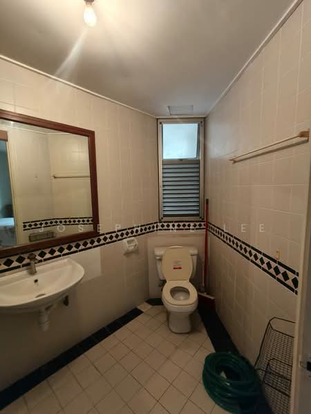 Kondominium untuk Disewa di Riana Green Condominium - Josephine Lee - Bathroom - PropertyGuru.com.my