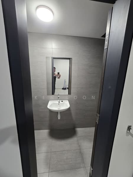 Servis Apartment untuk Disewa di The New Duo @ Edumetro - Ken Soon - Bathroom - PropertyGuru.com.my