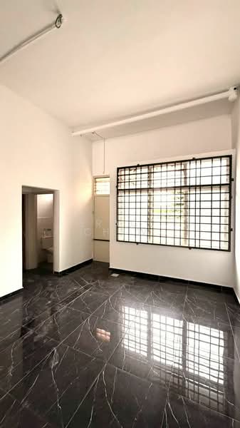 Untuk Disewa - Taman Molek