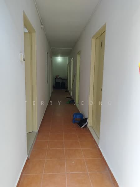 For Sale - Semi-Detached House at Seksyen 8