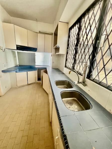 For Sale - The Reef Condominium