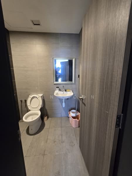 Service Residence for Rent at Lakeview Suites @ Edumetro - Ken Soon - Bathroom - PropertyGuru.com.my
