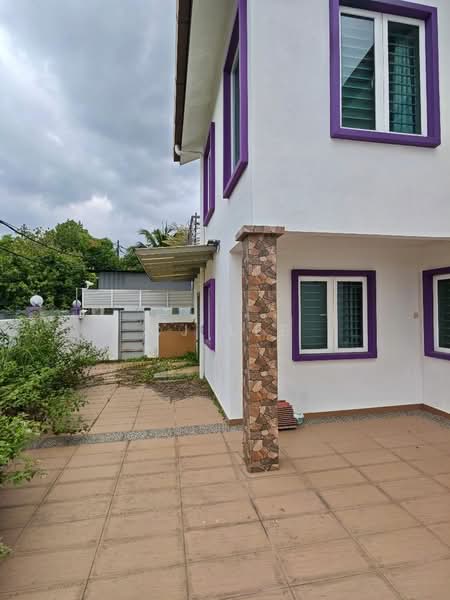 Semi-Detached House for Sale in Taman Lestari Putra (Seri Kembangan) - CJ Lee - PropertyGuru.com.my