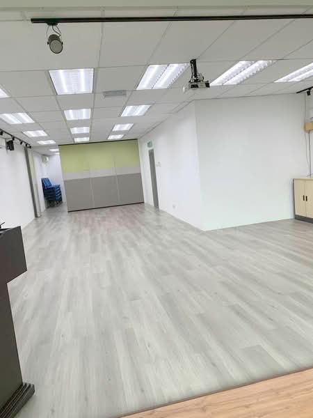 For Sale - 4.5% 3 storey Siera Park