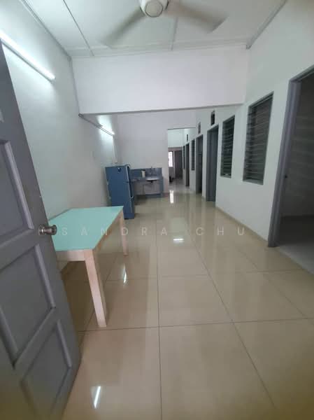 For Sale - 4.5% 3 storey Siera Park