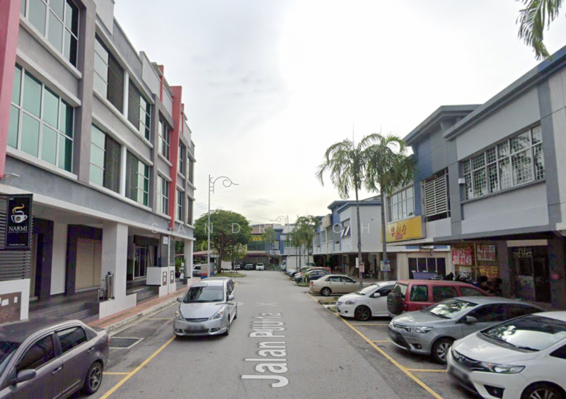 For Sale - 4.5% 3 storey Siera Park