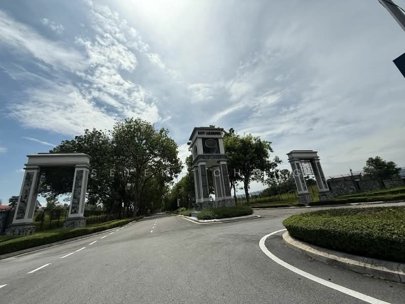 Bungalow Land at Bayu Lakehomes untuk Untuk Dijual - RM 450,000, Feb 2026 - PropertyGuru.com.my