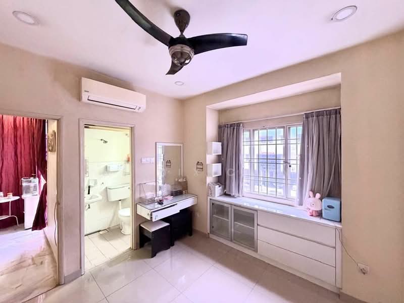 Apartment for Sale at Pangsapuri Bayu - Dennix Chin - PropertyGuru.com.my