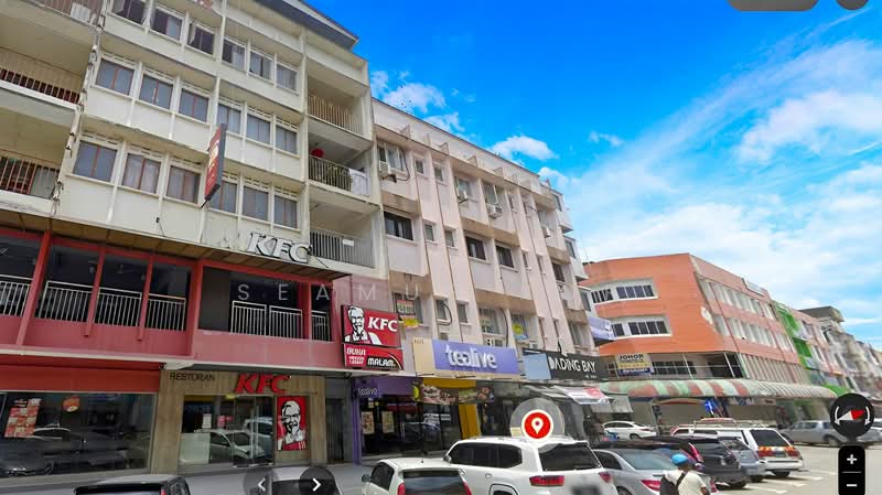 For Sale - ⭐ 4sty ⭐ 3 Adjoining Lot ⭐ Collected RM30k / Month ⭐ Next Sunway Kluang Mall ⭐