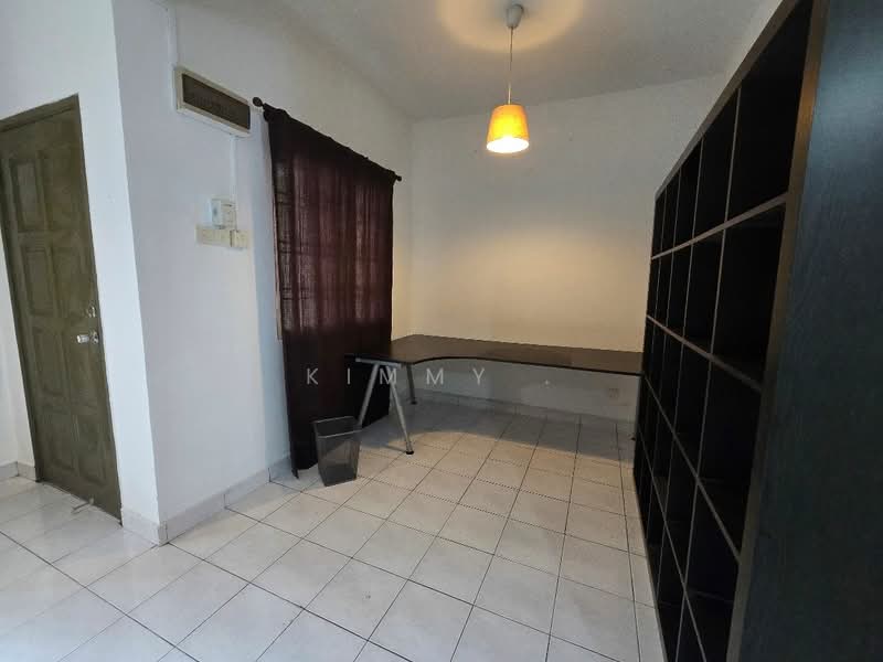 2-storey Terraced House for Sale in Taman Putra Prima (Puchong) - Kimmy . - PropertyGuru.com.my