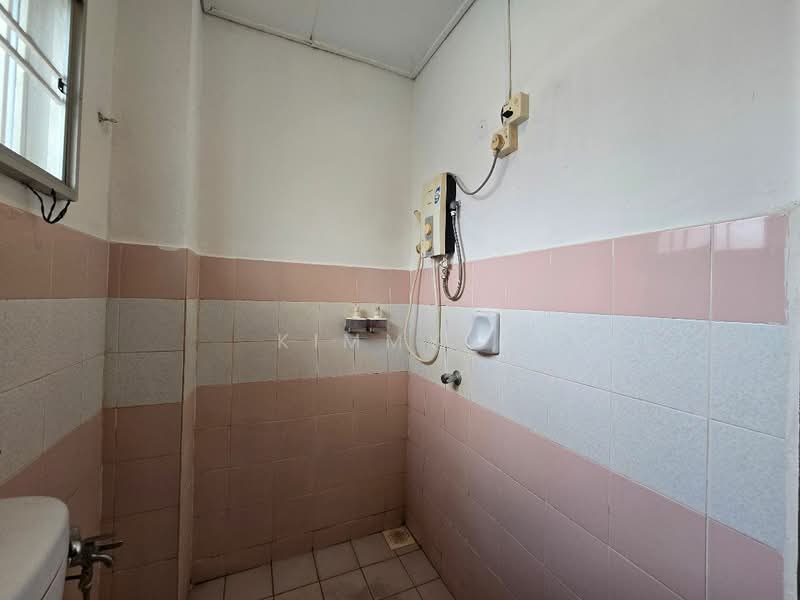 2-storey Terraced House for Sale in Taman Putra Prima (Puchong) - Kimmy . - PropertyGuru.com.my