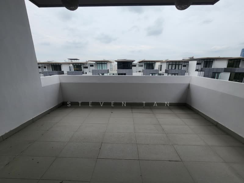 3-storey Terraced House for Sale in 16 Sierra (Puchong) - Steven Tan - PropertyGuru.com.my