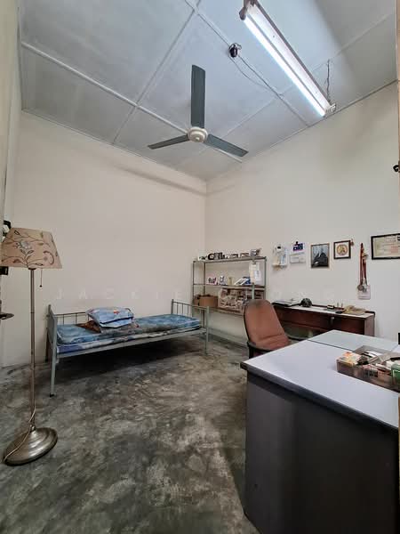 1-storey Terraced House at Happy Garden untuk Untuk Dijual - RM 650,000, Mac 2026 - PropertyGuru.com.my