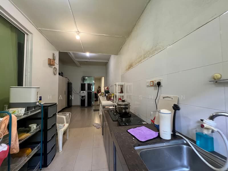 For Sale - 3-storey Terraced House at Seksyen 11