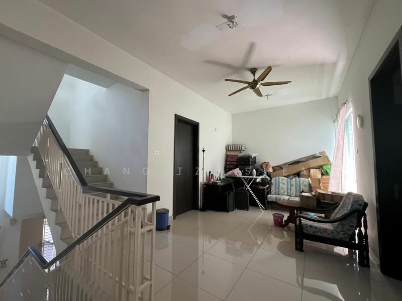 For Sale - 3-storey Terraced House at Seksyen 11