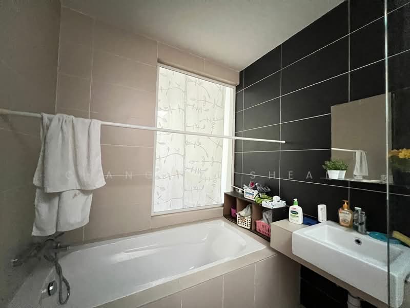 For Sale - 3-storey Terraced House at Seksyen 11