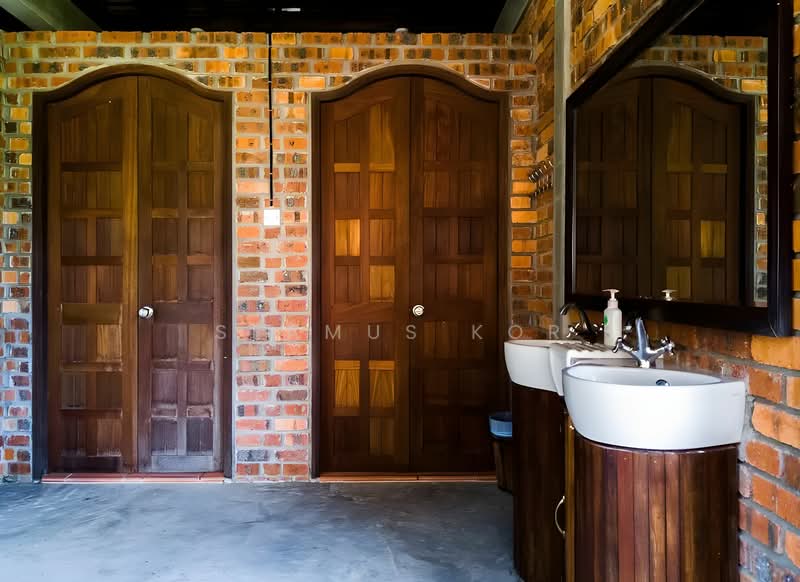 Hotel / Resort for Sale in Kampung Seelong Jaya (Senai) - Seamus Kor - PropertyGuru.com.my