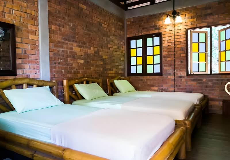 Hotel / Resort for Sale in Kampung Seelong Jaya (Senai) - Seamus Kor - PropertyGuru.com.my