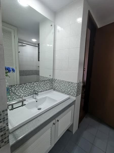 For Rent - Desa Palma