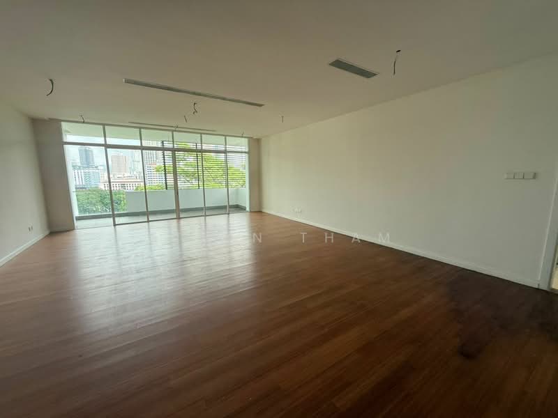 For Sale - Kenny Hills Residence