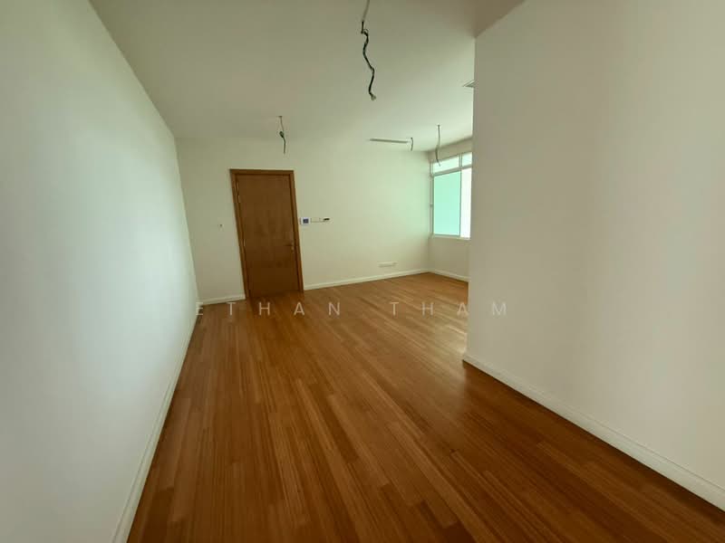 For Sale - Kenny Hills Residence