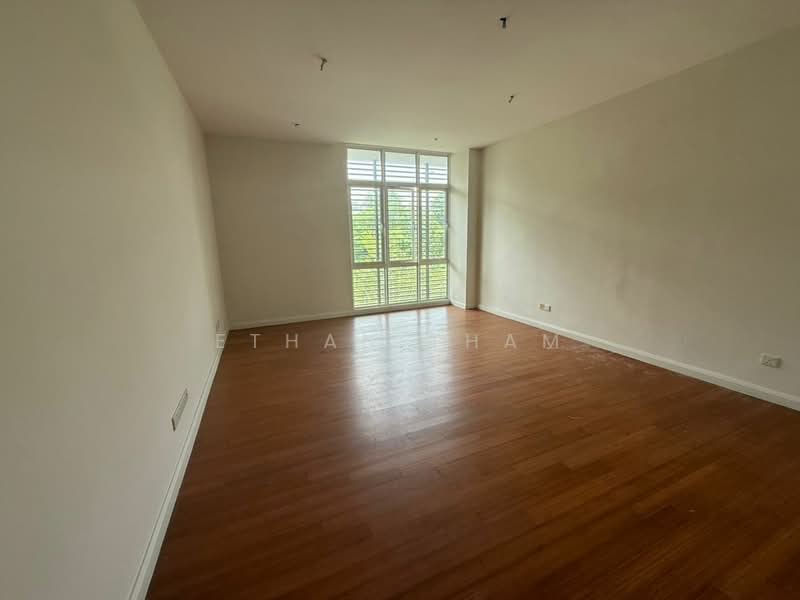 For Sale - Kenny Hills Residence