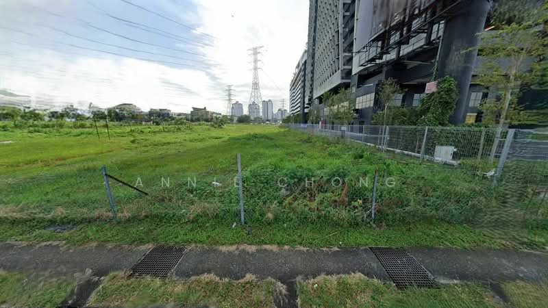 For Sale - PJ LDP-Federal Highway 1.5 ACRE LAND. Fronting Highway. 5min to Bandar Sunway PJS. Highrise Ready*