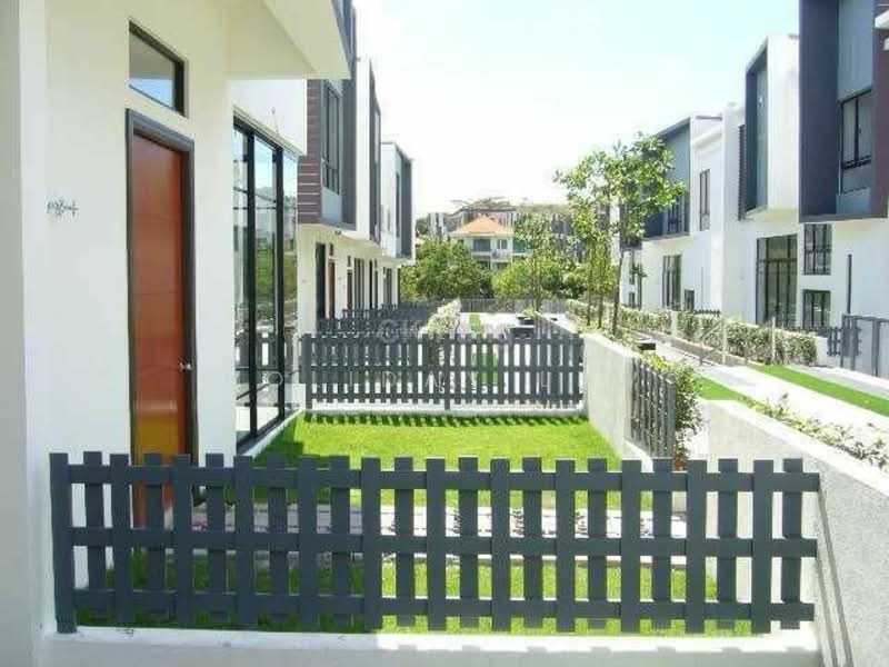 3-storey Terraced House for Rent in Taman Equine (Seri Kembangan) - Holiday Lew - PropertyGuru.com.my
