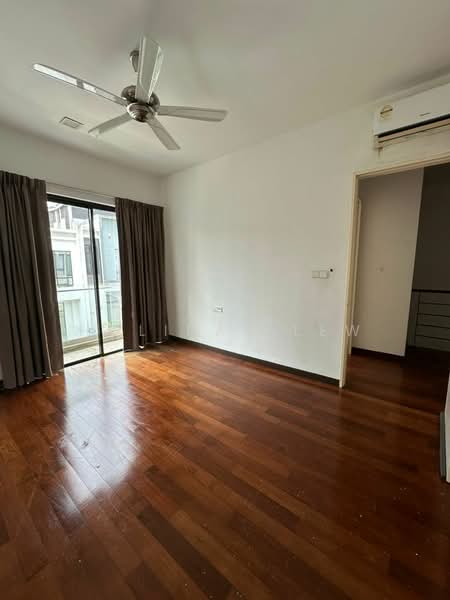 3-storey Terraced House for Rent in Taman Equine (Seri Kembangan) - Holiday Lew - PropertyGuru.com.my