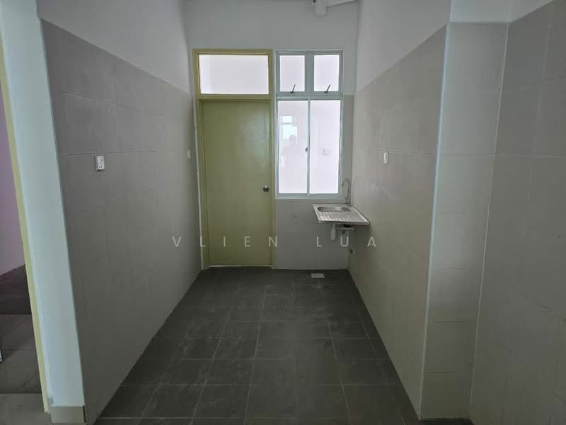 Apartment for Rent at Seri Molek Perdana - Vlien Lua - PropertyGuru.com.my