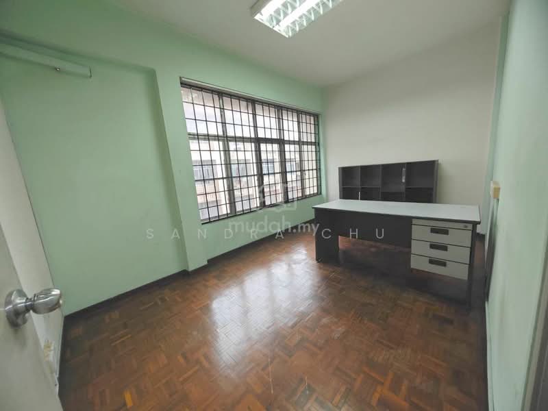 For Rent - 2 storeys Shop Petaling Jaya