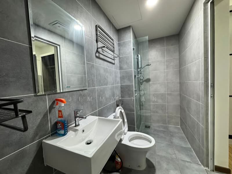 Servis Apartment untuk Disewa di 121 Residences - Jimmy Tan - Bathroom - PropertyGuru.com.my